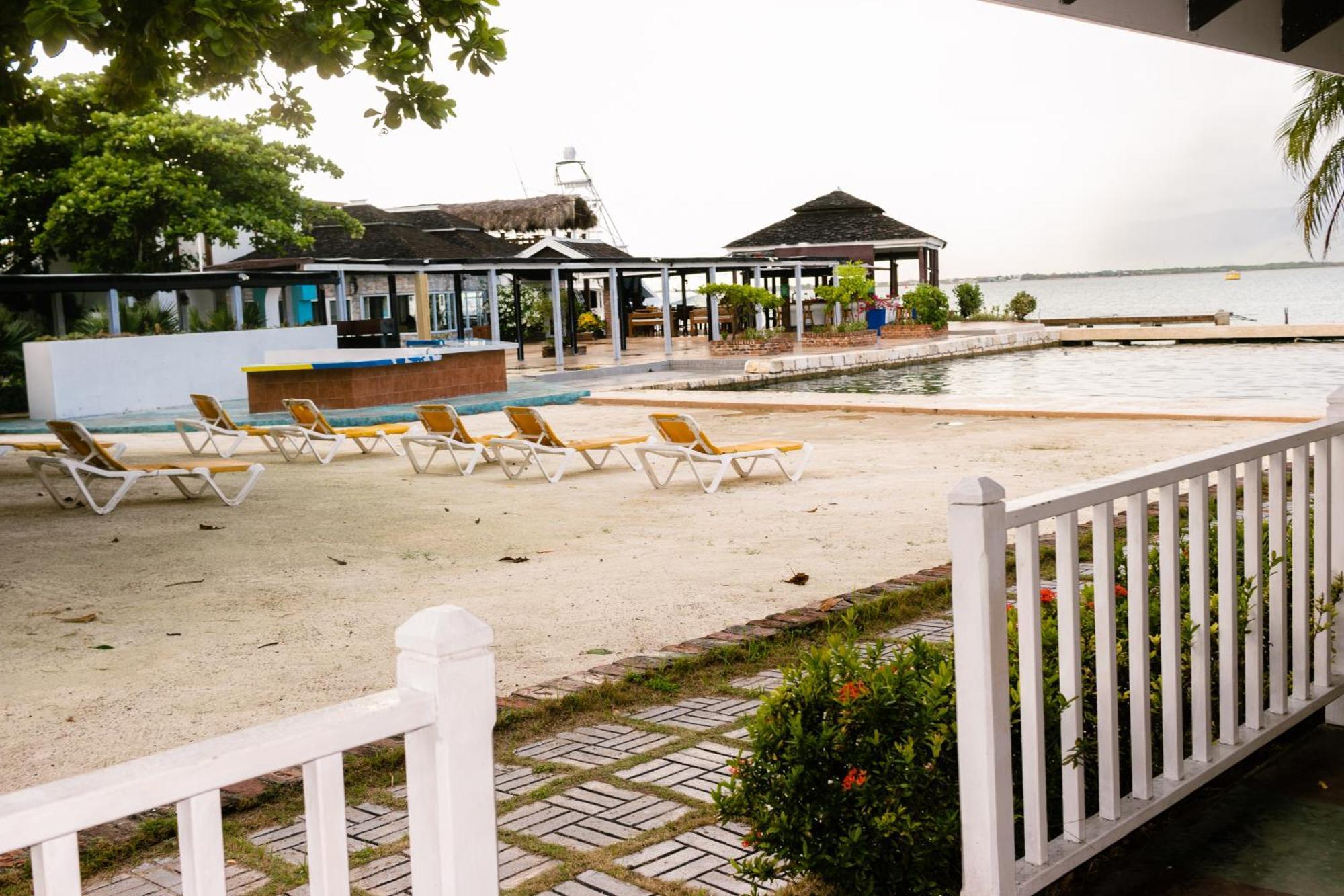 Grand Hotel Excelsior Port Royal Kingston Exterior photo