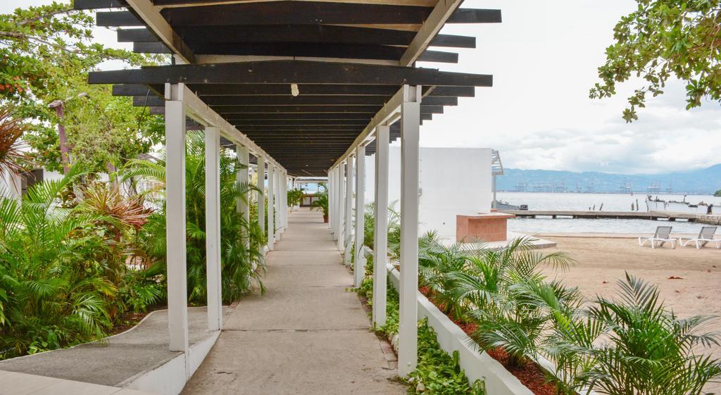 Grand Hotel Excelsior Port Royal Kingston Exterior photo